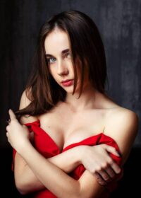 Проститутка Мира +7(981)136-33-84 с 1 размером груди предлагает профессиональные секс и интим услуги возле метро  в городе Санкте-Петербург - фото 2